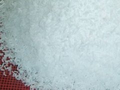 干冰清洗用3mm顆粒干冰--汽車(chē)發(fā)動(dòng)機(jī)積碳清洗，摸具清洗